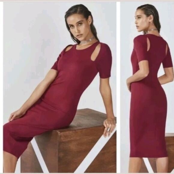 Fabletics Eva Midi Dress Burgundy Cold Shoulder Bodycon Small - Picture 1 of 3